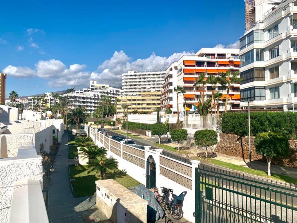 Duplex-Bungalow In Playa De Las Americas,3 Minutes Near The Best Beaches In Tenerife Exterior photo